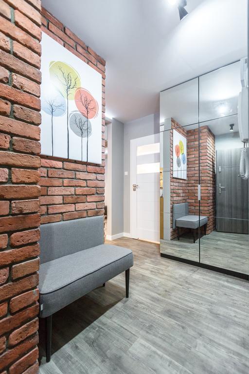 Apartament Em Klimatyzacja&Parking Rzeszów Kültér fotó
