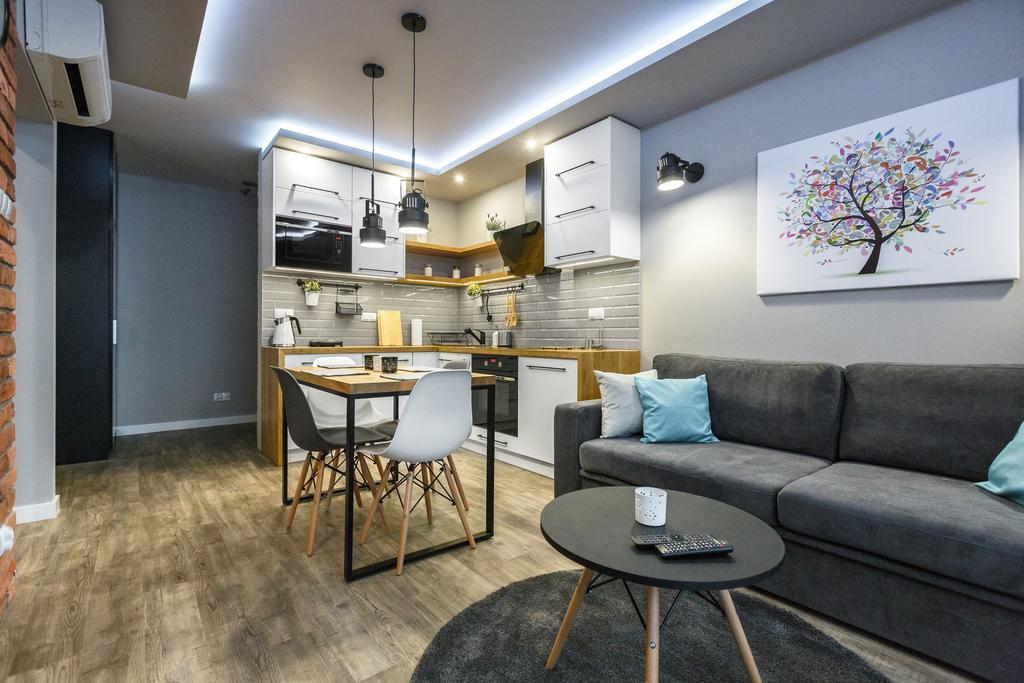 Apartament Em Klimatyzacja&Parking Rzeszów Kültér fotó