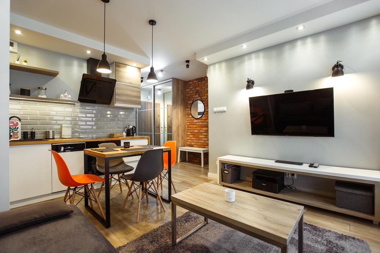 Apartament Em Klimatyzacja&Parking Rzeszów Kültér fotó