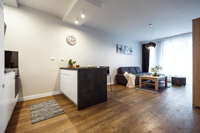 Apartament Em Klimatyzacja&Parking Rzeszów Kültér fotó