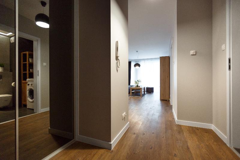 Apartament Em Klimatyzacja&Parking Rzeszów Kültér fotó