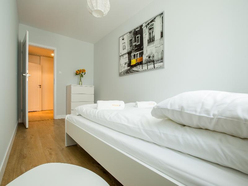 Apartament Em Klimatyzacja&Parking Rzeszów Kültér fotó